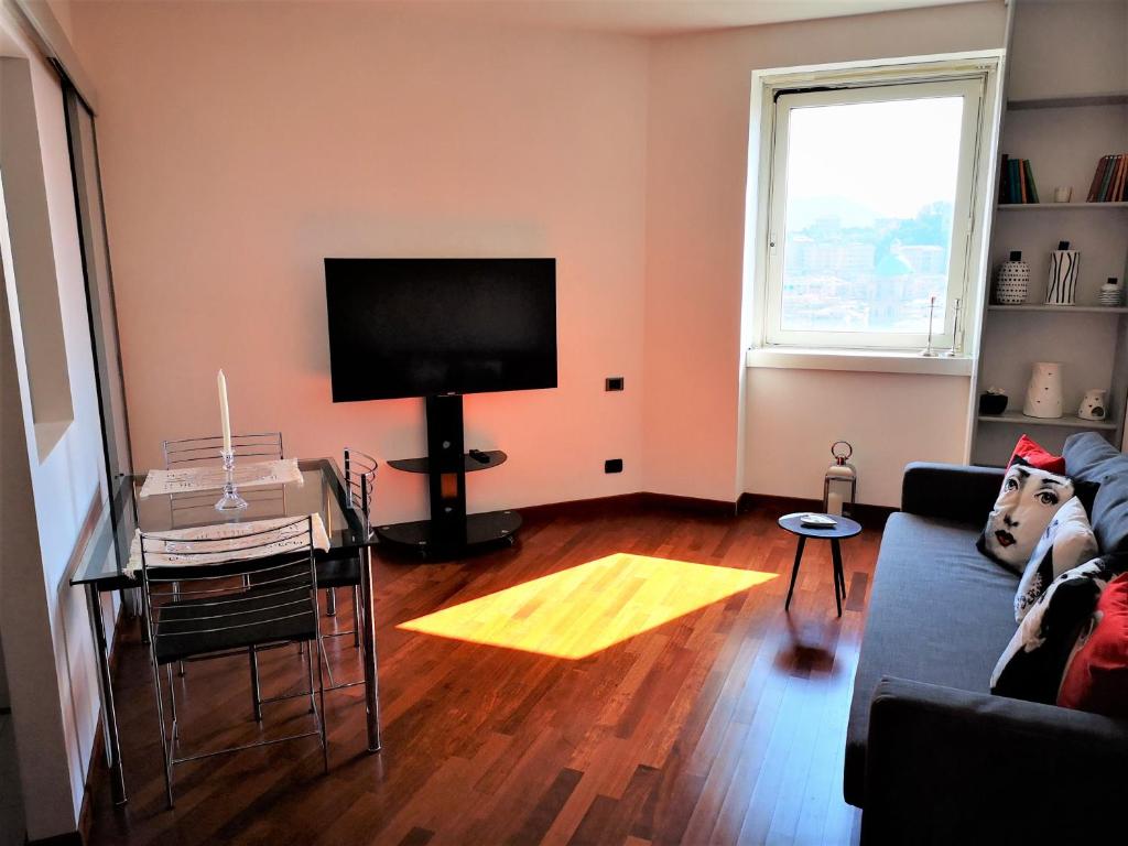 Suite Corte Lambruschini central with top view - free parking room 4